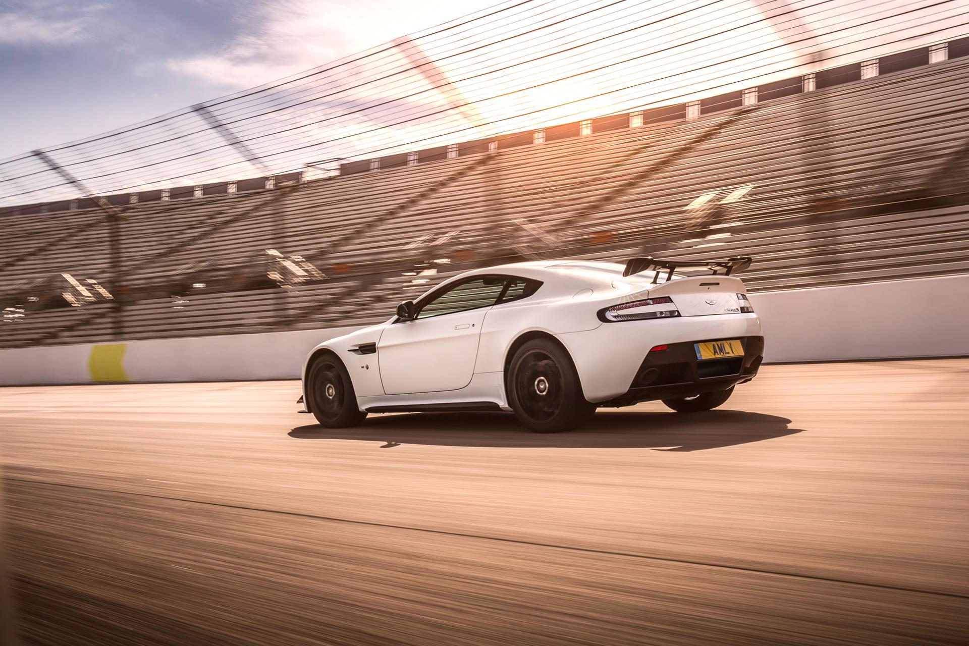 2018 Aston Martin Vantage AMR